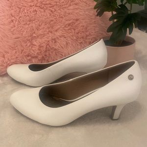 Life Stride Soft System Heels